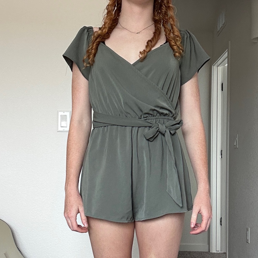Tobi dark green romper